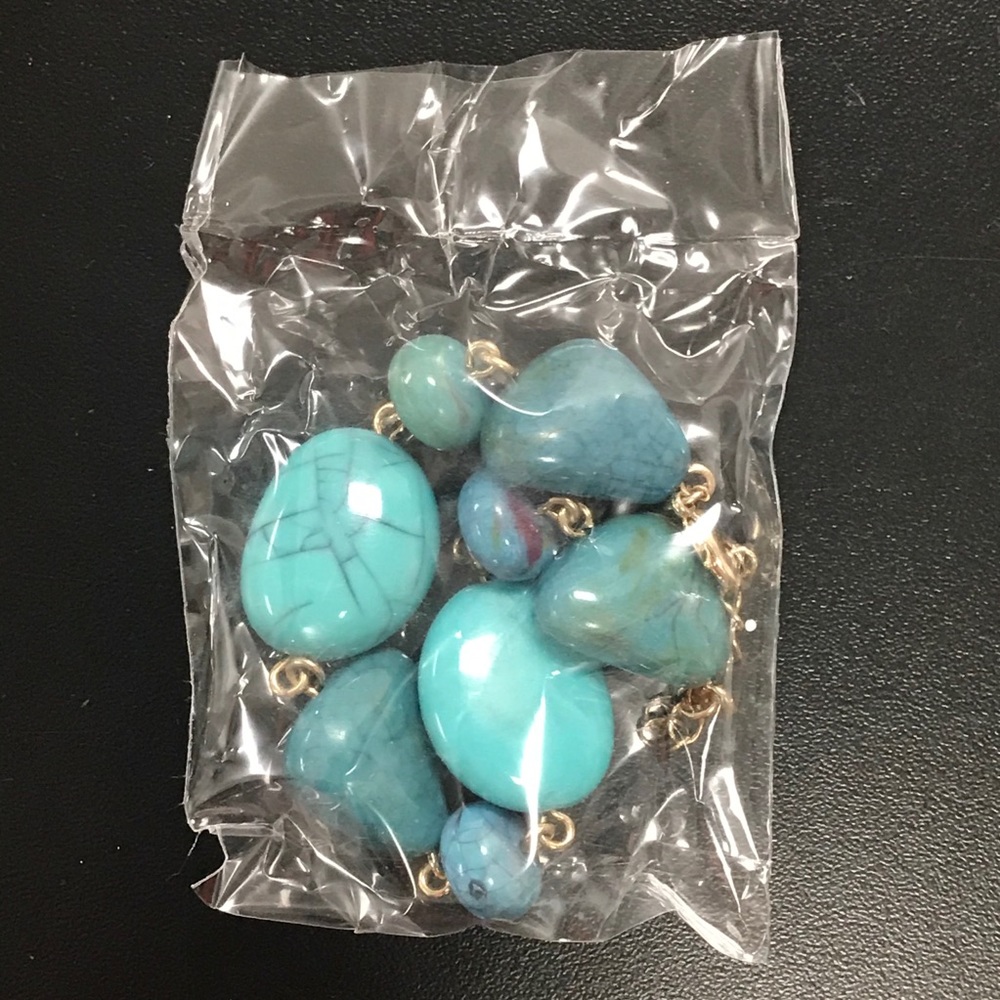NWT Avon Fiji Bliss Beaded Bracelet Turquoise